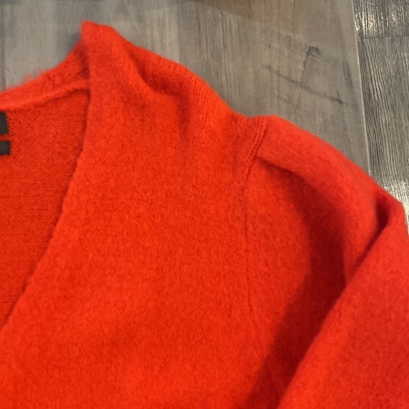 Something Navy Deep V Sweater NWT Medium - Picture 3 of 8